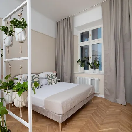 Apartment With Balcony - Rejtana 10 Krakow Exterior photo