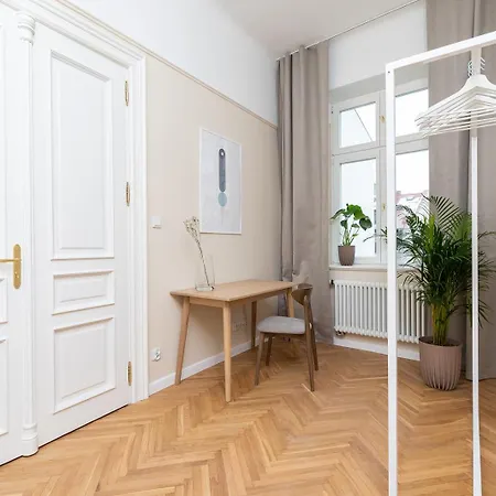 Apartment With Balcony - Rejtana 10 Krakow Exterior photo