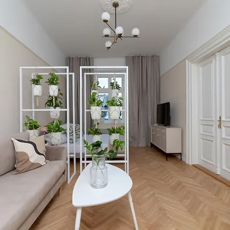 Apartment With Balcony - Rejtana 10 Krakow Exterior photo